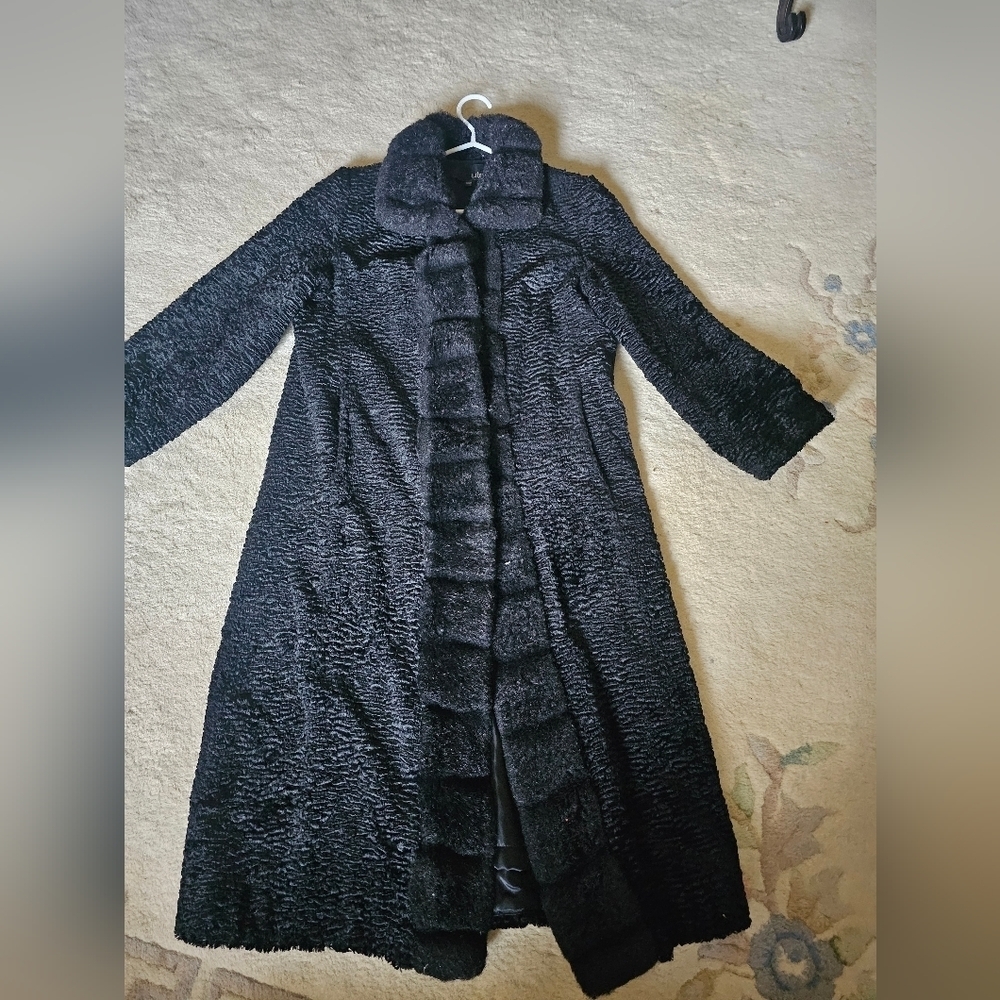 Utex‎ Women's Long Faux Fur Coat Jacket Size XS.